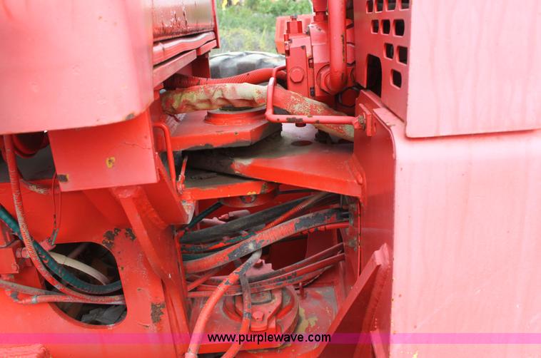 image for item G4851 1991 John Deere 670B motor grader