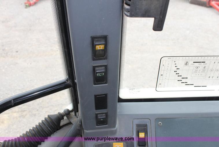 image for item G4852 1997 New Holland 6640SL tractor