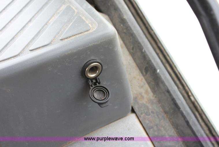 image for item G4852 1997 New Holland 6640SL tractor