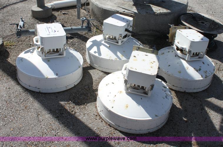 image for item G4955 2005 Pinnacle 8209269-03 microwave network radio