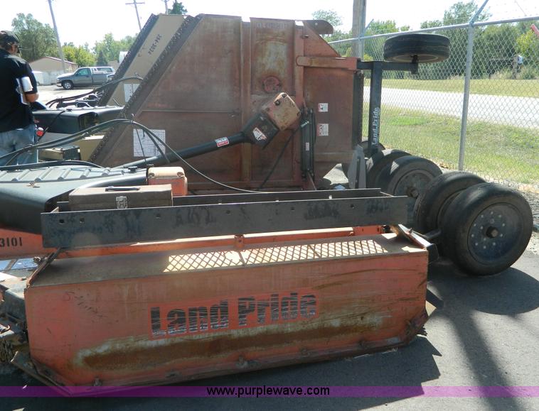image for item G4981 2002 Land Pride RC6010 rotary mower