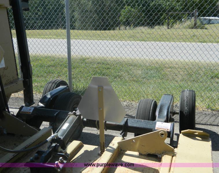 image for item G4988 2004 Land Pride RC6010 rotary mower
