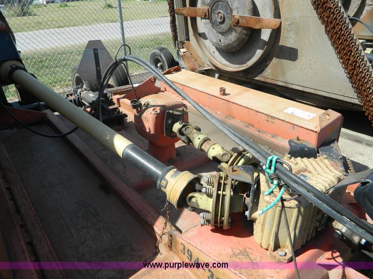 image for item G4989 2002 Land Pride RC6010 rotary mower