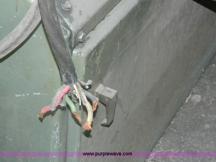 image for item M9991 1990 Piranha P3 ironworker