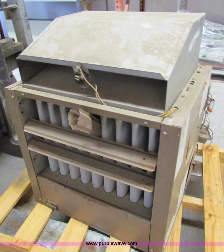 image for item N9191 Empire UH-1150-1 150,000 BTU natural gas heater