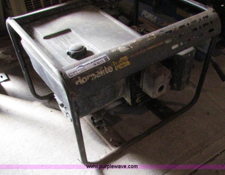 image for item N9215 1999 Homelite LR4400 portable generator