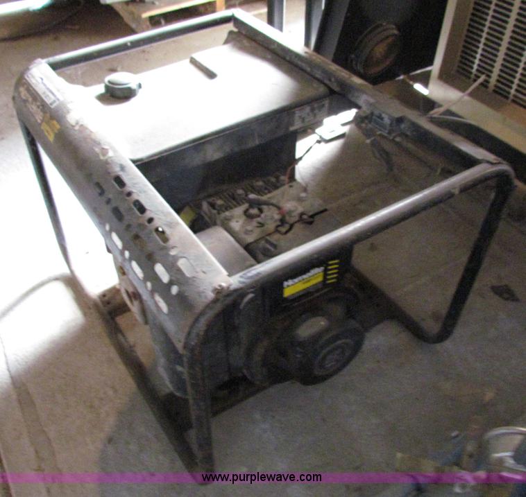 image for item N9215 1999 Homelite LR4400 portable generator