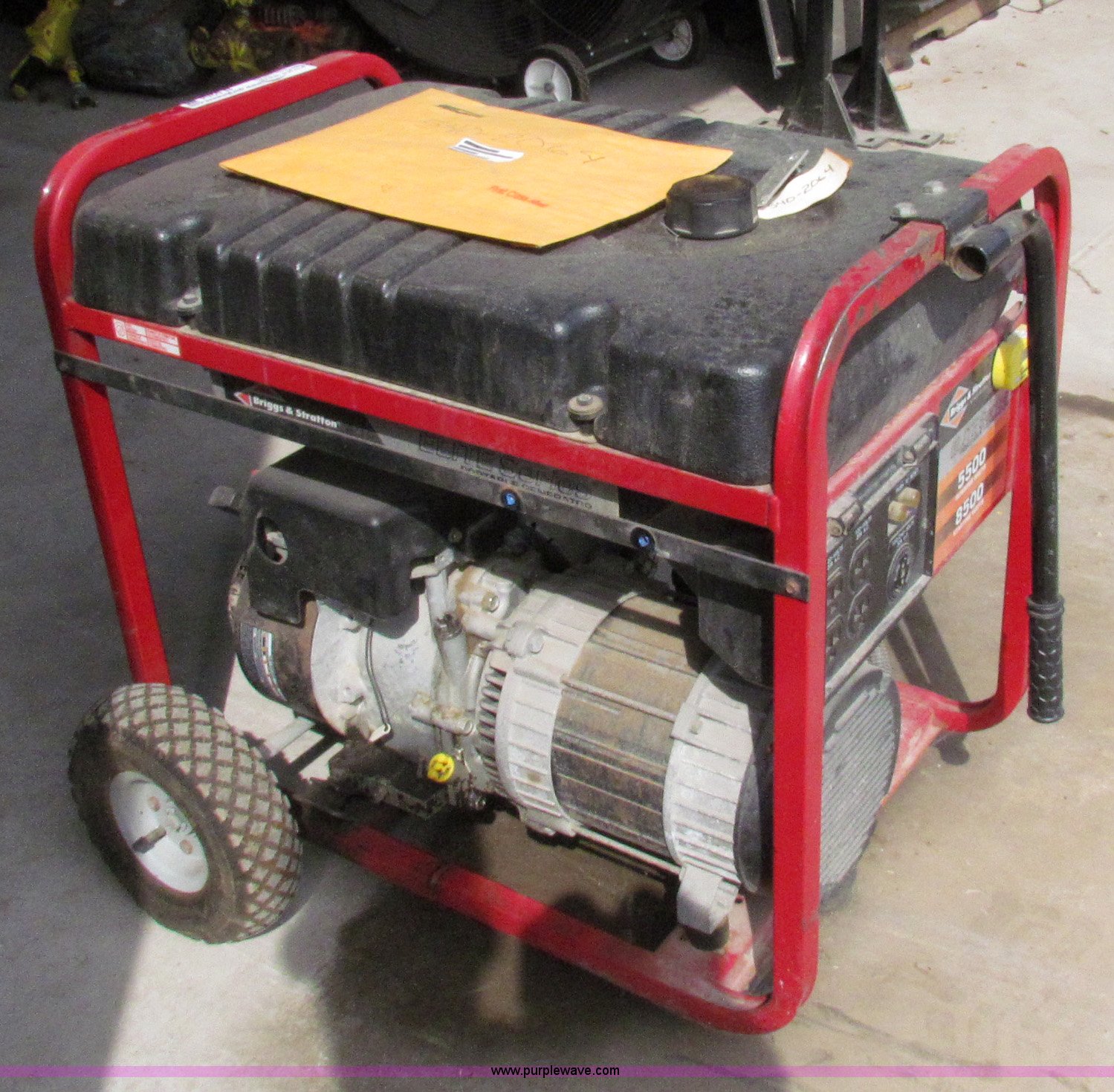 2004 Briggs & Stratton Elite series 01654 generator in Salina, KS
