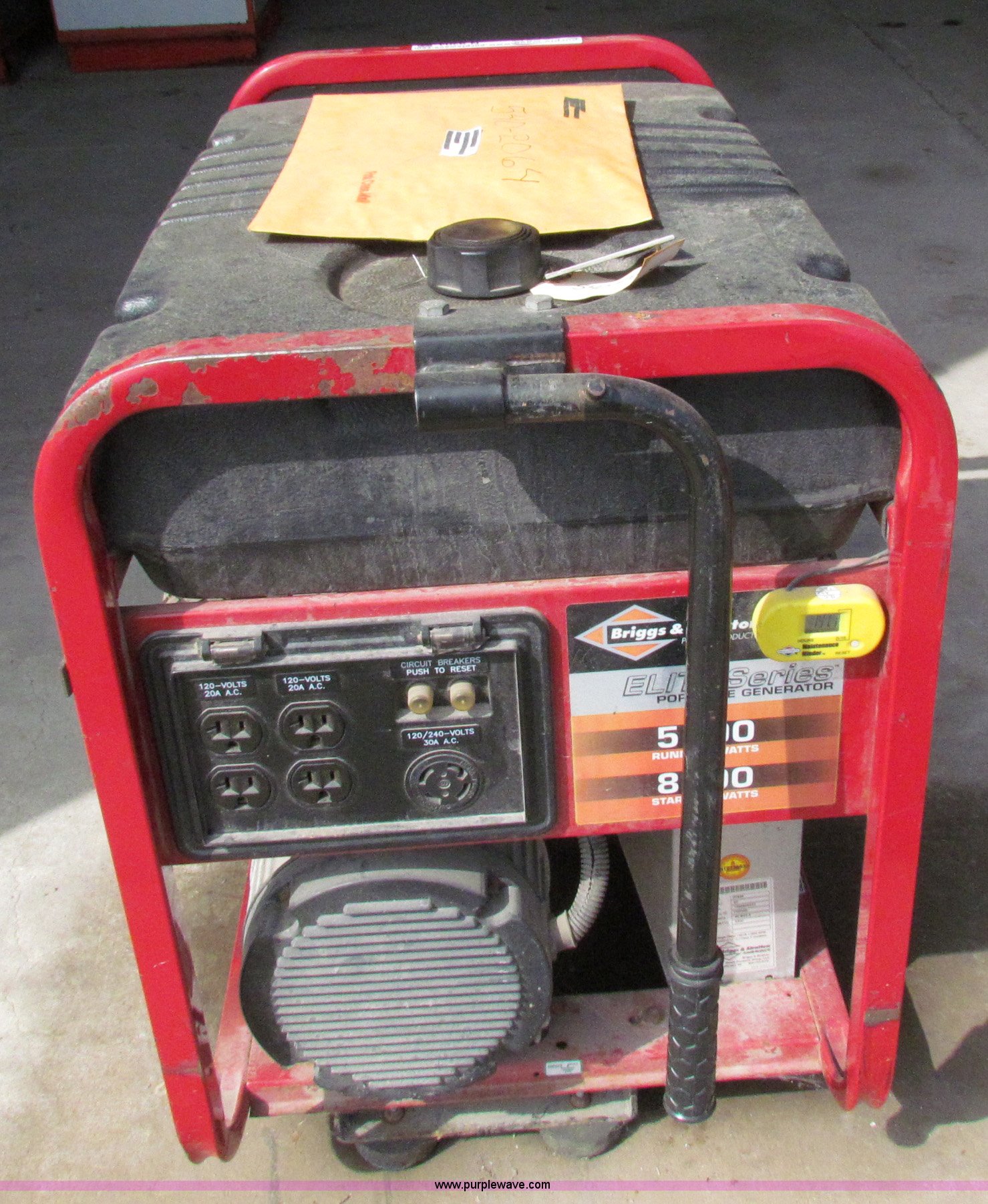 2004 Briggs & Stratton Elite series 01654 generator in Salina, KS