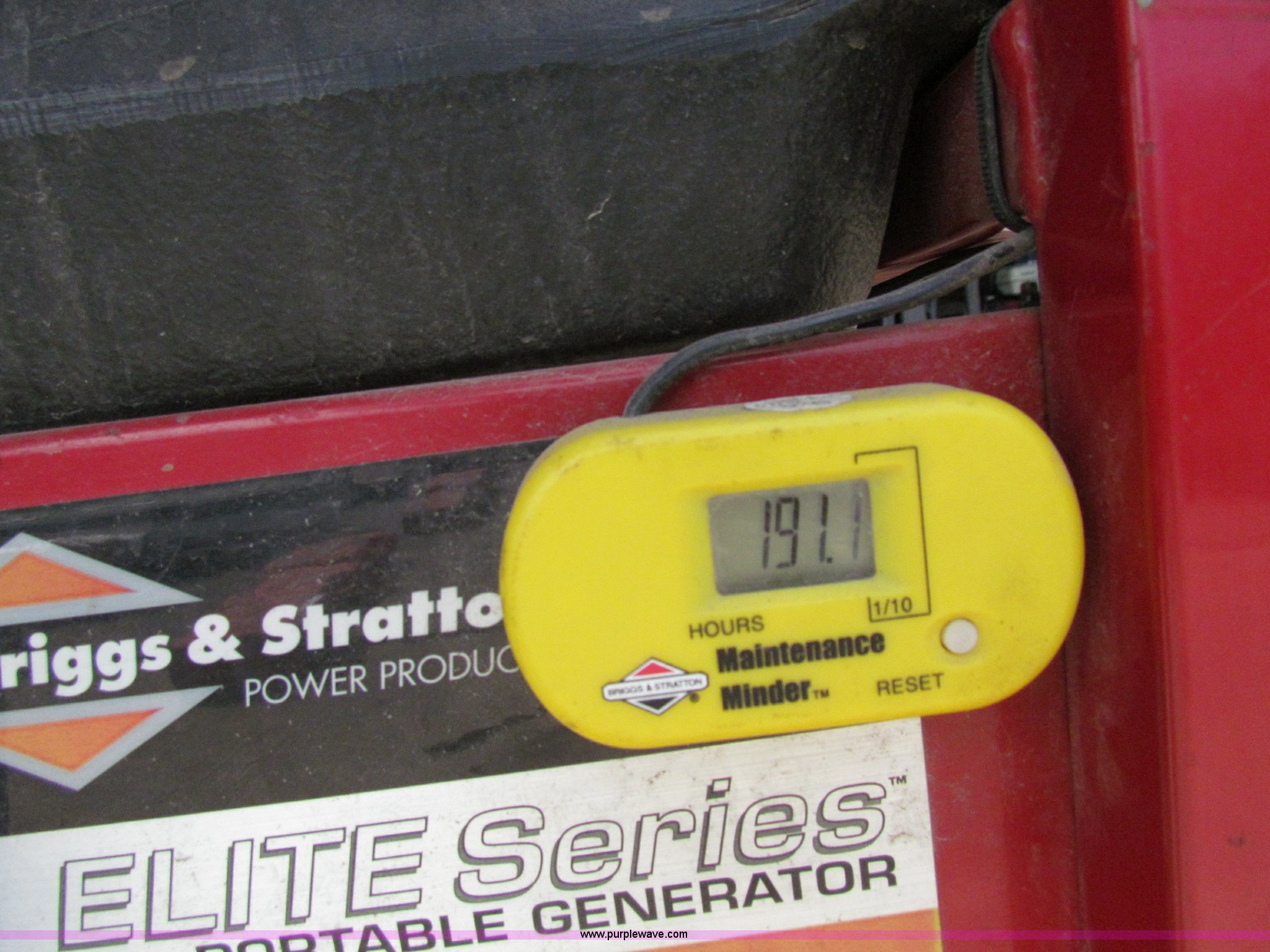 2004 Briggs & Stratton Elite series 01654 generator in Salina, KS