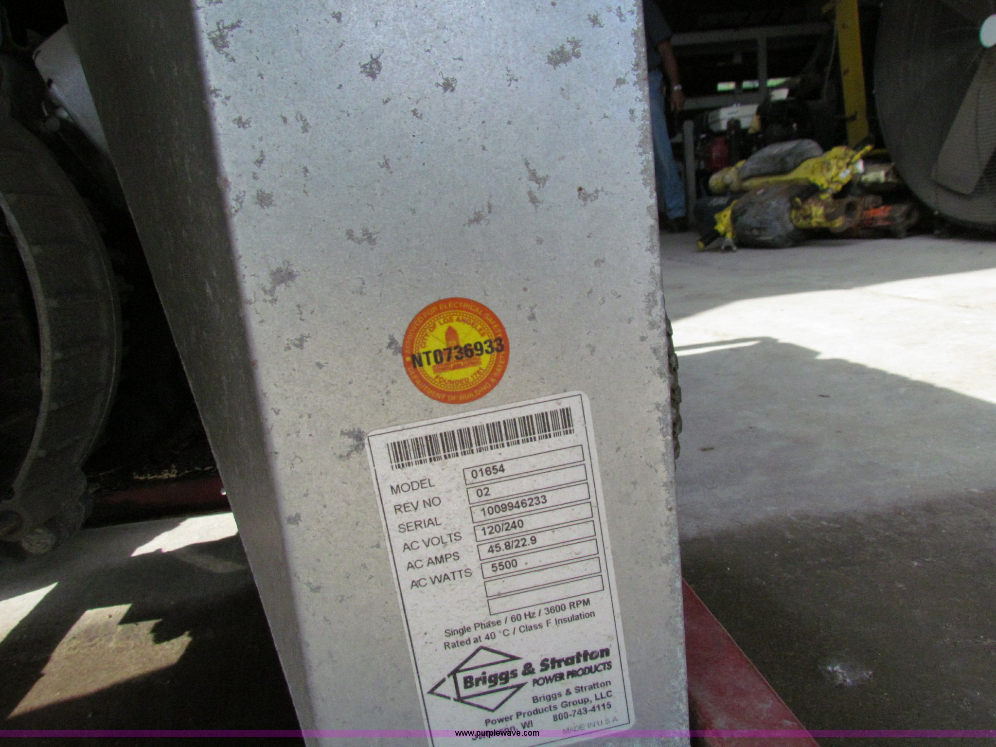 2004 Briggs & Stratton Elite series 01654 generator in Salina, KS