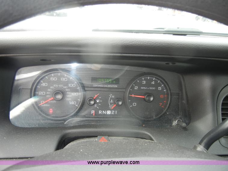 image for item B6895 2007 Ford Crown Victoria Police Interceptor