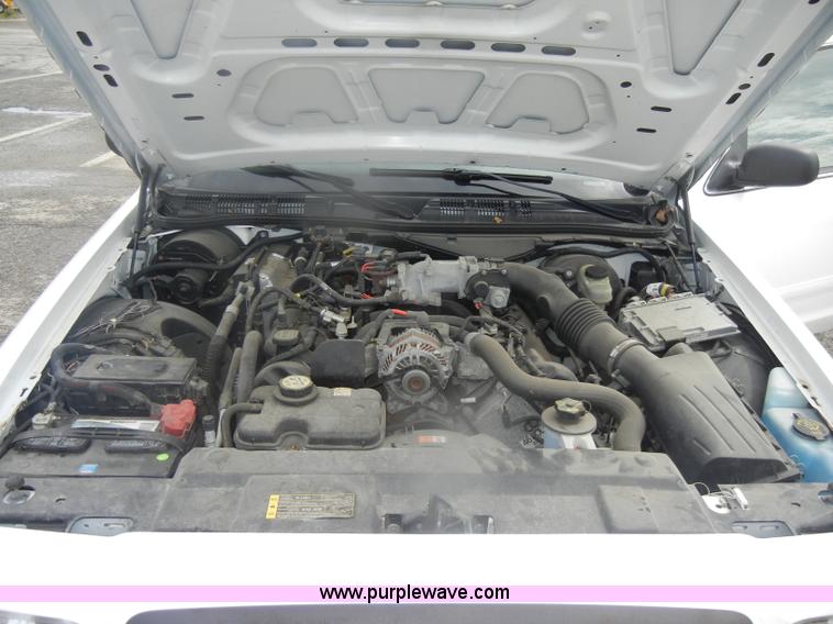 image for item B6895 2007 Ford Crown Victoria Police Interceptor