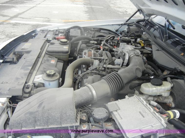 image for item B6895 2007 Ford Crown Victoria Police Interceptor