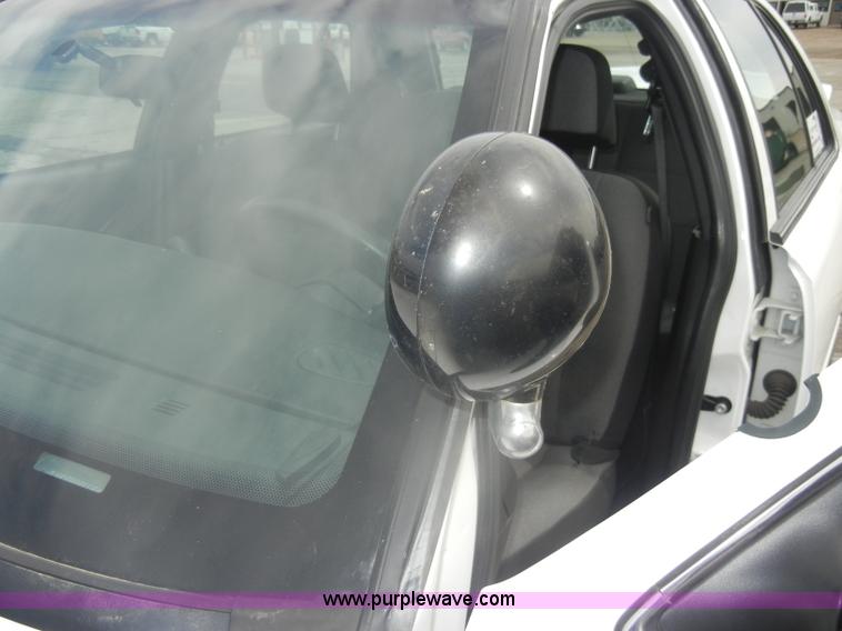 image for item B6895 2007 Ford Crown Victoria Police Interceptor