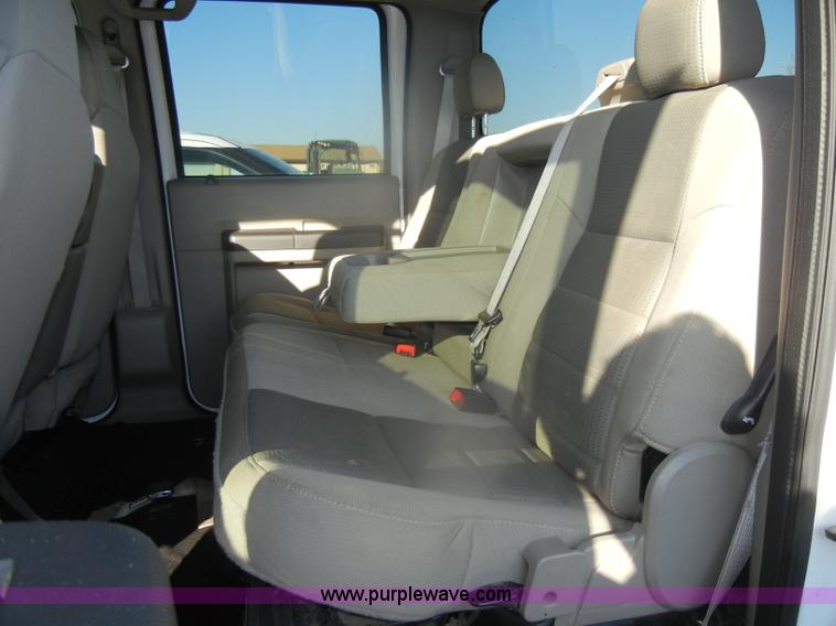 image for item B6896 2008 Ford F250 Super Duty Crew Cab pickup truck