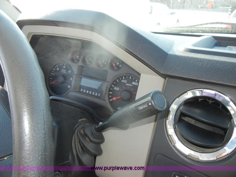 image for item B6896 2008 Ford F250 Super Duty Crew Cab pickup truck