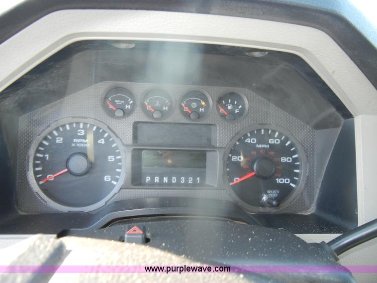 image for item B6896 2008 Ford F250 Super Duty Crew Cab pickup truck