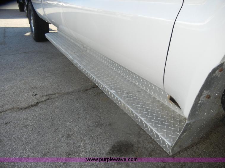 image for item B6896 2008 Ford F250 Super Duty Crew Cab pickup truck