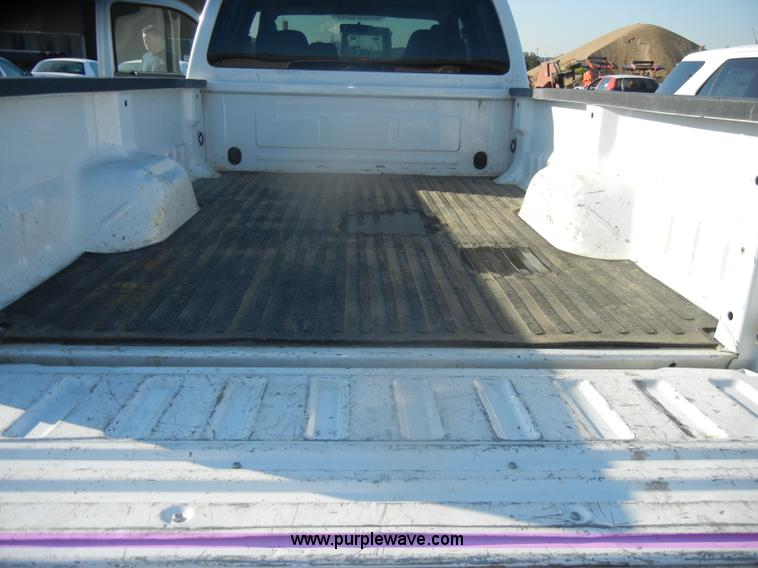 image for item B6896 2008 Ford F250 Super Duty Crew Cab pickup truck