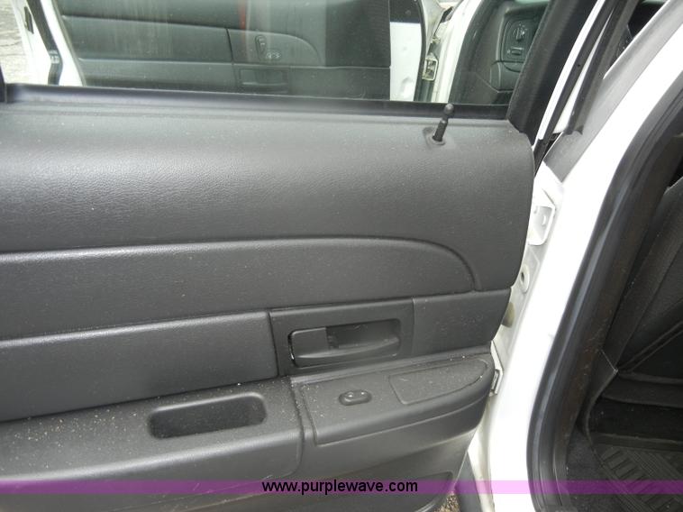 image for item B6957 2007 Ford Crown Victoria Police Interceptor