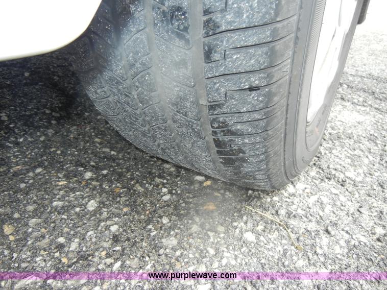 image for item B6957 2007 Ford Crown Victoria Police Interceptor