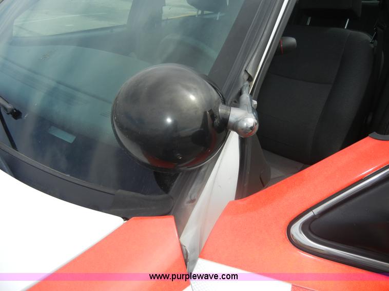 image for item B6957 2007 Ford Crown Victoria Police Interceptor