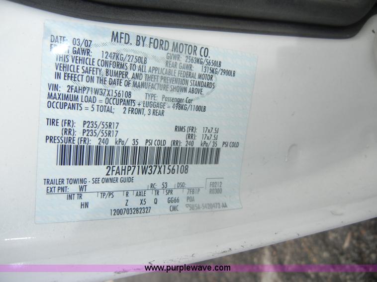 image for item B6957 2007 Ford Crown Victoria Police Interceptor