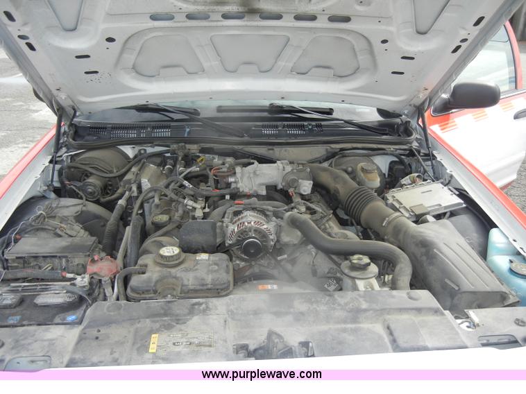 image for item B6983 2007 Ford Crown Victoria Police Interceptor