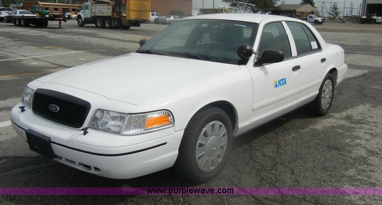 image for item B6984 2008 Ford Crown Victoria Police Interceptor