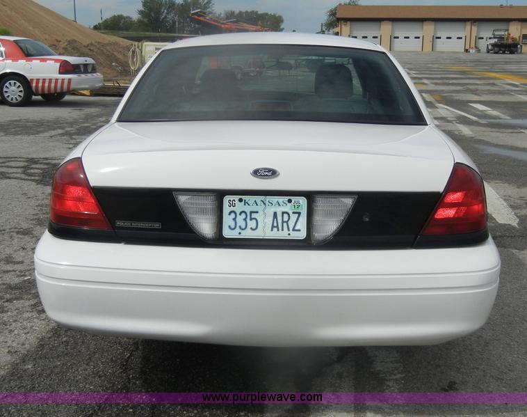 image for item B6984 2008 Ford Crown Victoria Police Interceptor