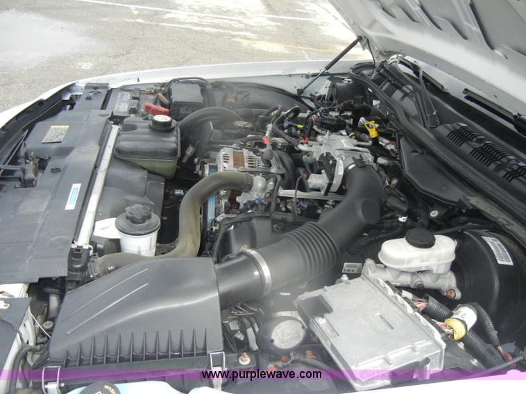 image for item B6984 2008 Ford Crown Victoria Police Interceptor