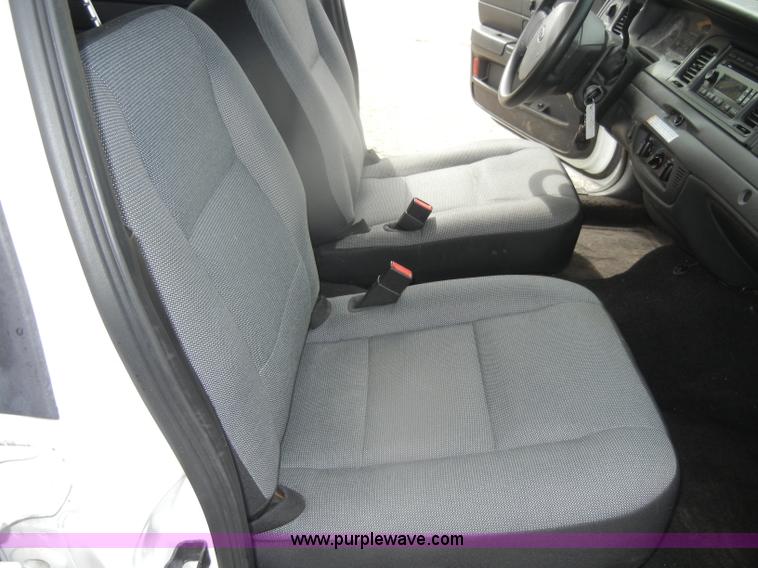 image for item B6984 2008 Ford Crown Victoria Police Interceptor