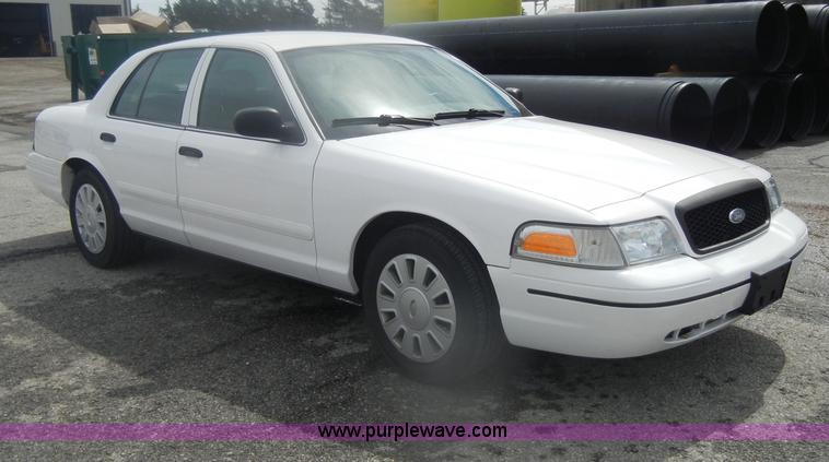 image for item B6994 2008 Ford Crown Victoria Police Interceptor