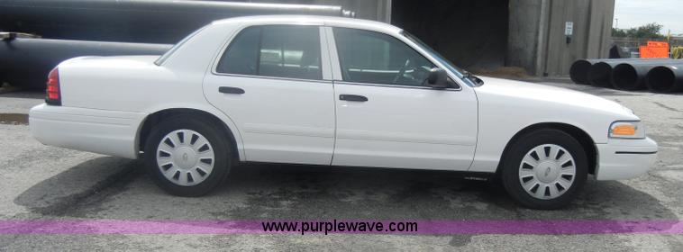 image for item B6994 2008 Ford Crown Victoria Police Interceptor