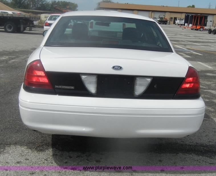 image for item B6994 2008 Ford Crown Victoria Police Interceptor