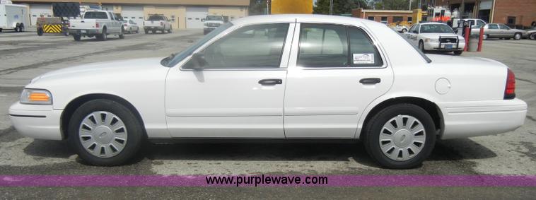 image for item B6994 2008 Ford Crown Victoria Police Interceptor
