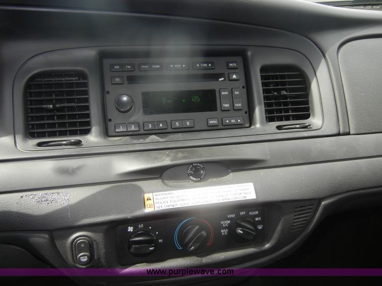 image for item B6994 2008 Ford Crown Victoria Police Interceptor