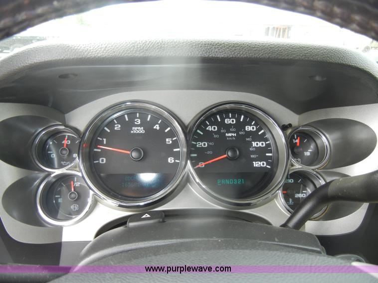 image for item B6995 2008 Chevrolet Silverado K1500 Crew Cab pickup truck