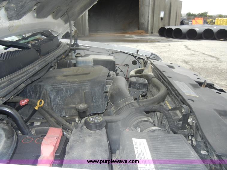 image for item B6995 2008 Chevrolet Silverado K1500 Crew Cab pickup truck