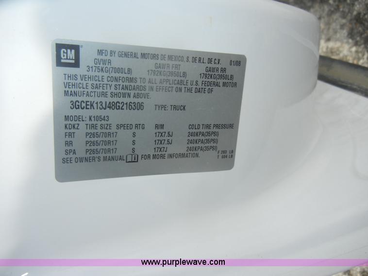 image for item B6995 2008 Chevrolet Silverado K1500 Crew Cab pickup truck
