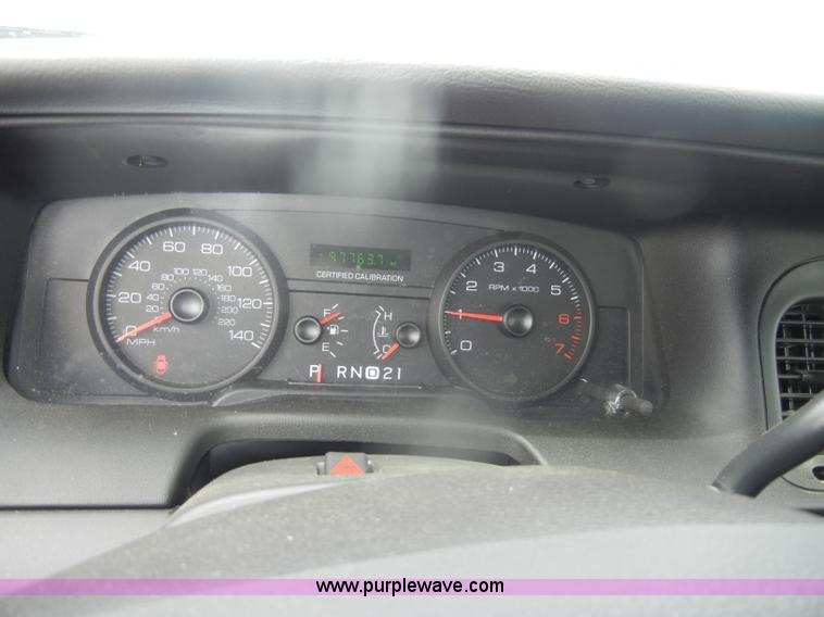 image for item B6996 2007 Ford Crown Victoria Police Interceptor