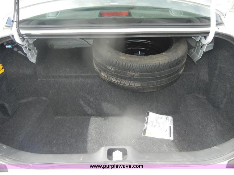 image for item B6999 2008 Ford Crown Victoria Police Interceptor