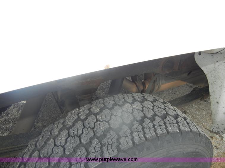 image for item B7000 2007 Chevrolet Silverado K1500 Extended Cab pickup truck