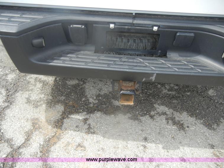 image for item B7000 2007 Chevrolet Silverado K1500 Extended Cab pickup truck