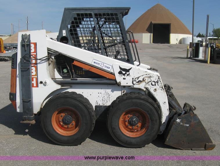 image for item B8130 1994 Bobcat 853H skid steer