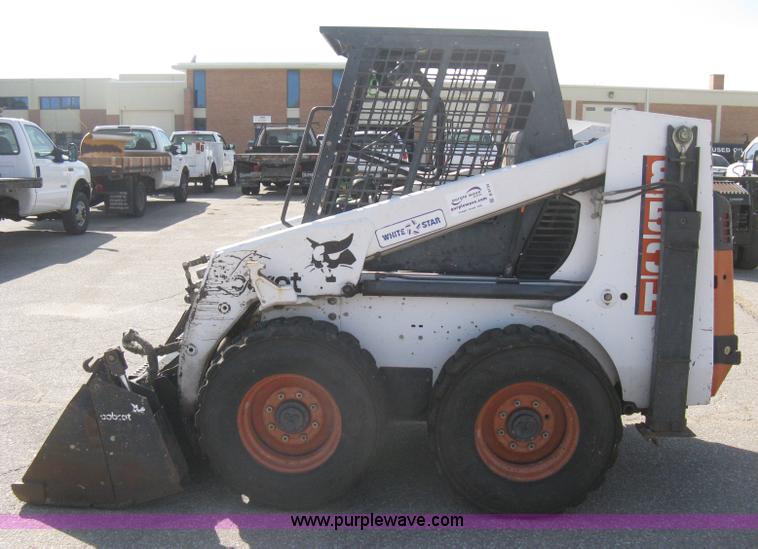 image for item B8130 1994 Bobcat 853H skid steer