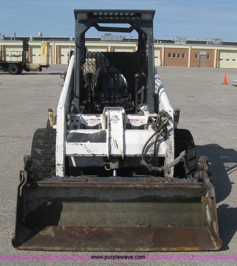 image for item B8130 1994 Bobcat 853H skid steer