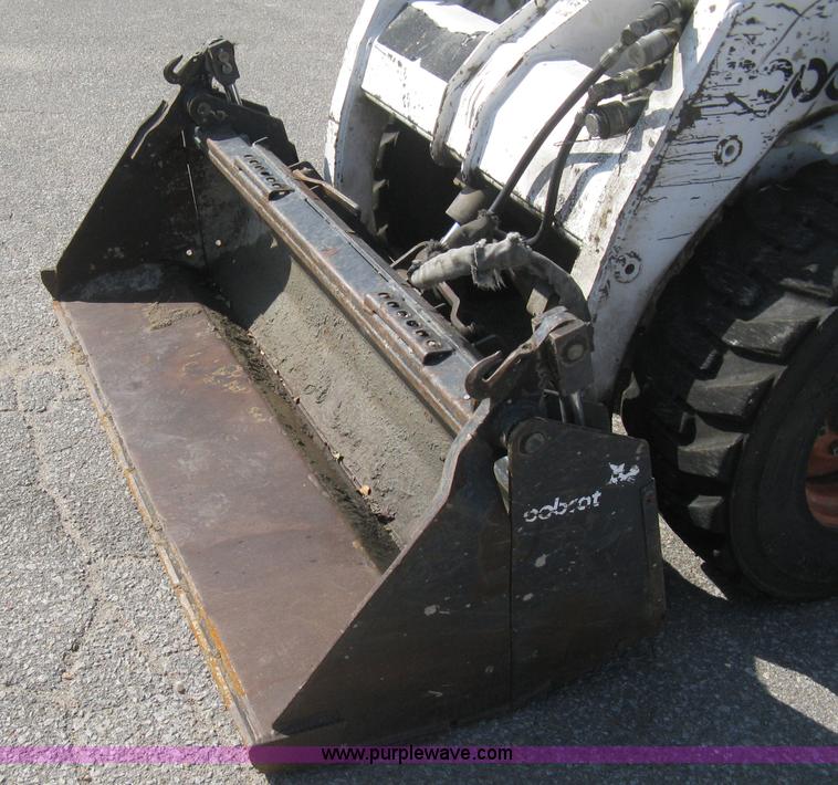 image for item B8130 1994 Bobcat 853H skid steer