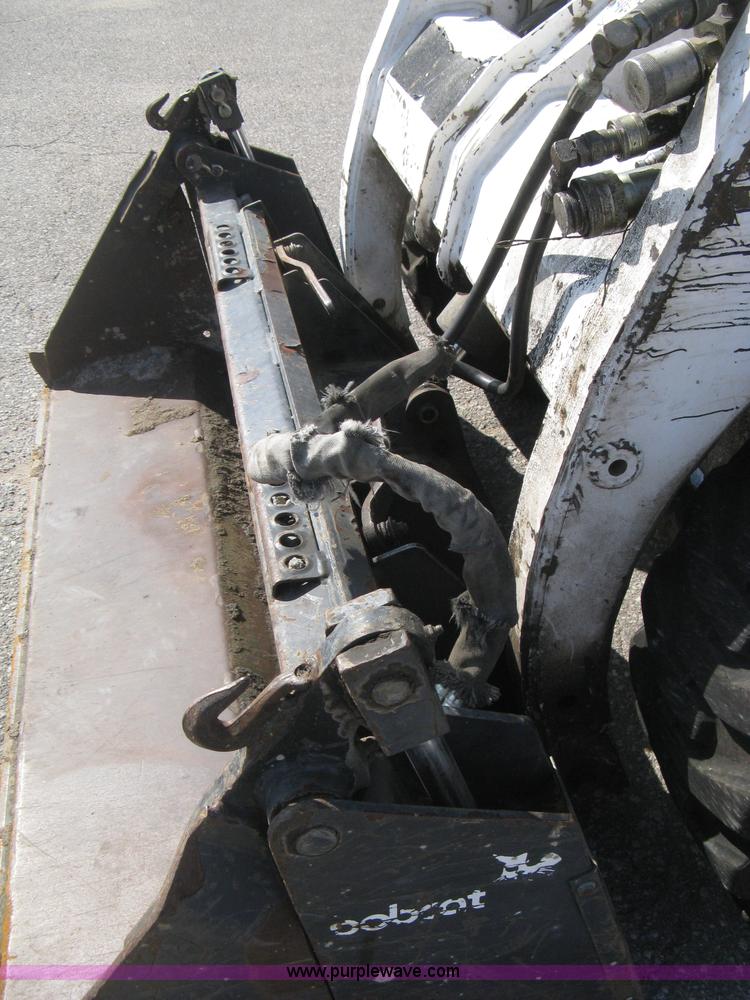 image for item B8130 1994 Bobcat 853H skid steer
